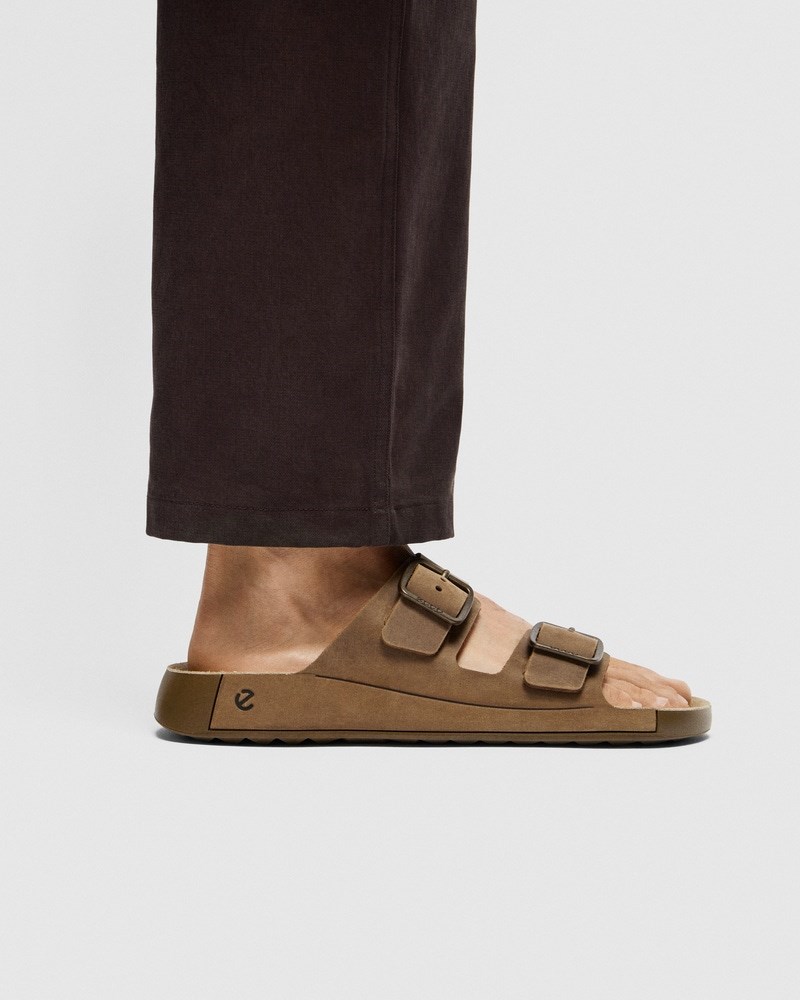 ECCO Cozmo Herren Nubuksandale mit zwei Riemen - Braun